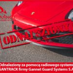 blokada kierownicy|Auto żółte|Na moście samochody monitowane przez system GPS