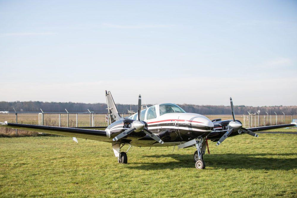 Samolot gotowy do namierzania skradzionego pojazdu